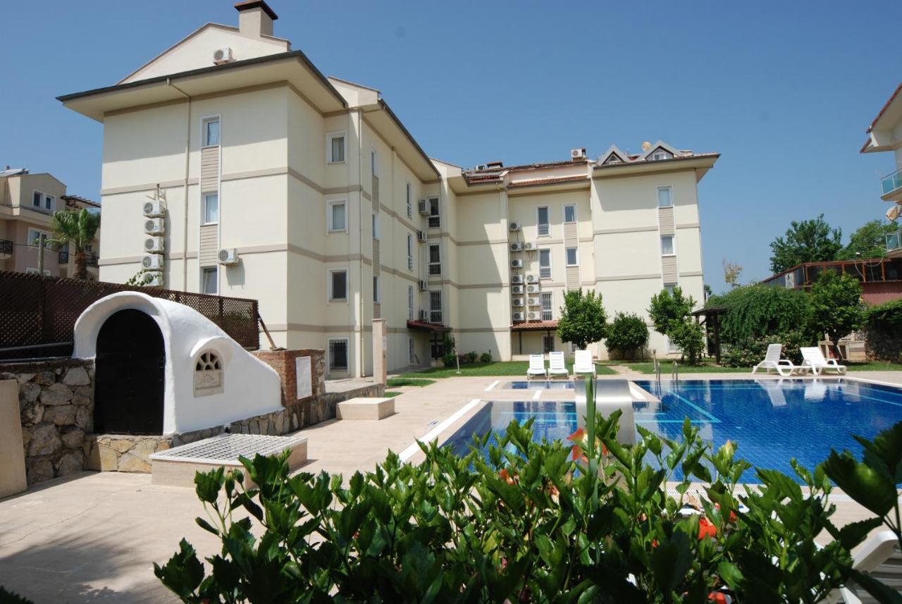 Saros Apartments Calis Beach Fethiye Buitenkant foto