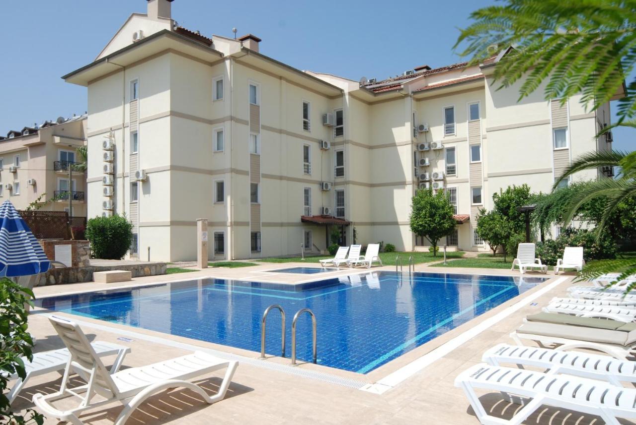 Saros Apartments Calis Beach Fethiye Buitenkant foto