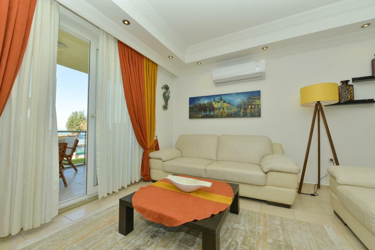 Saros Apartments Calis Beach Fethiye Buitenkant foto