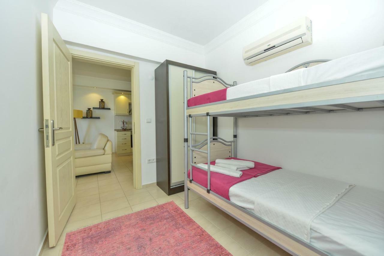 Saros Apartments Calis Beach Fethiye Buitenkant foto