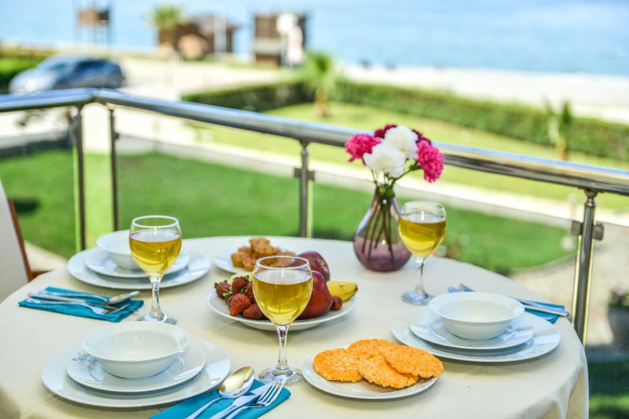 Saros Apartments Calis Beach Fethiye Buitenkant foto