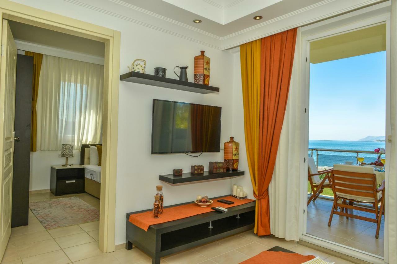 Saros Apartments Calis Beach Fethiye Buitenkant foto