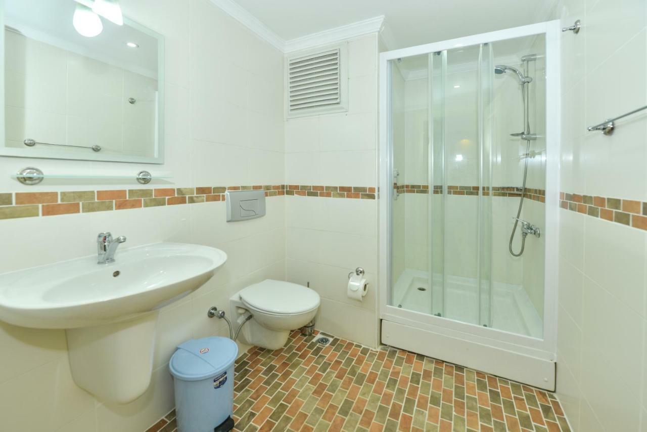 Saros Apartments Calis Beach Fethiye Buitenkant foto