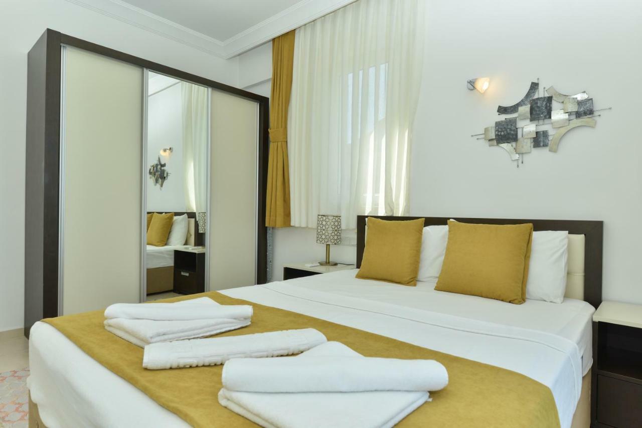 Saros Apartments Calis Beach Fethiye Buitenkant foto